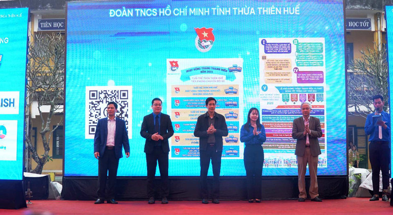 Tuổi trẻ Thừa Thiên Huế tích cực hưởng ứng đẩy mạnh chuyển đổi số.