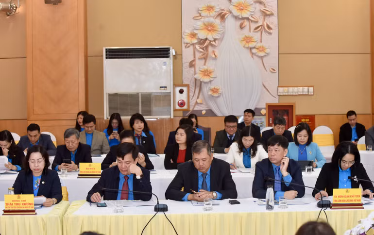 Các đại biểu tham dự Hội nghị.