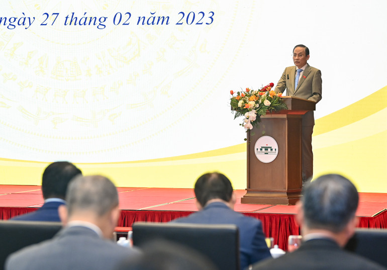 Trưởng Ban Đối ngoại Trung ương Lê Hoài Trung tham luận tại Hội nghị. Trưởng Ban Đối ngoại Trung ương Lê Hoài Trung tham luận tại Hội nghị.