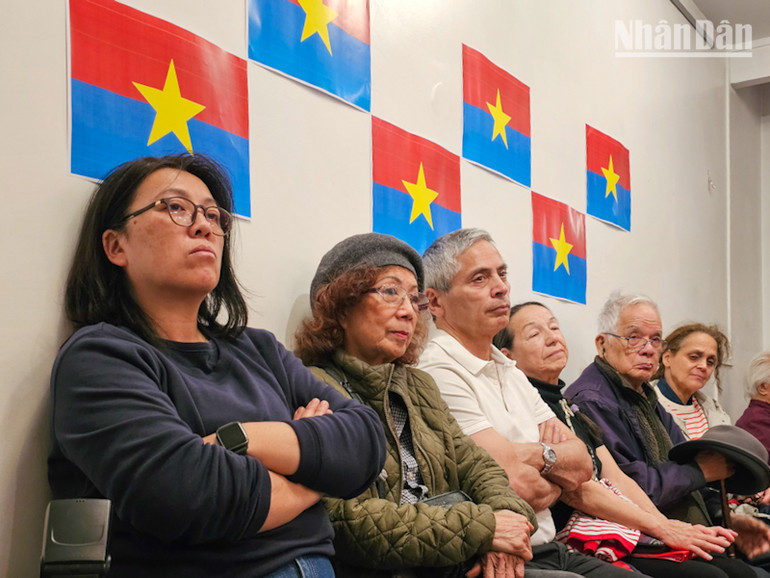 Cộng đồng trí thức, kỹ sư, bác sĩ Việt Nam tại Pháp có nhiều đóng góp tích cực vào cuộc đấu tranh giải phóng dân tộc và công cuộc xây dựng đất nước sau chiến tranh. (Ảnh: MINH DUY) Cộng đồng trí thức, kỹ sư, bác sĩ Việt Nam tại Pháp có nhiều đóng góp tích cực vào cuộc đấu tranh giải phóng dân tộc và công cuộc xây dựng đất nước sau chiến tranh. (Ảnh: MINH DUY)