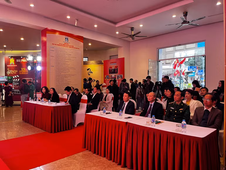 Đại biểu tham dự Hội nghị. (Ảnh: DIỆU THƯƠNG)