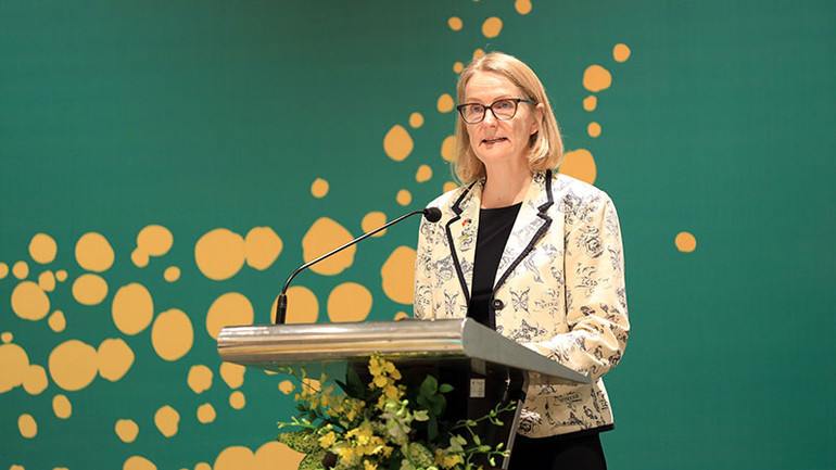 Tổng Lãnh sự Australia tại Thành phố Hồ Chí Minh Sarah Hooper phát biểu tại sự kiện. (Ảnh: Đại sứ quán Australia tại Việt Nam) Tổng Lãnh sự Australia tại Thành phố Hồ Chí Minh Sarah Hooper phát biểu tại sự kiện. (Ảnh: Đại sứ quán Australia tại Việt Nam)