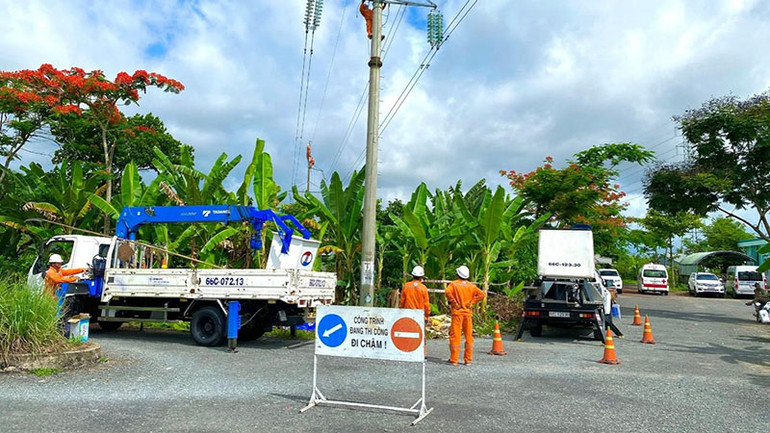 EVNSPC diễn tập phòng chống lụt bão tại tỉnh Đồng Tháp.