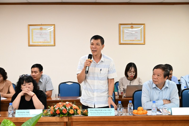 Ông Phạm Quang Tiến phát biểu