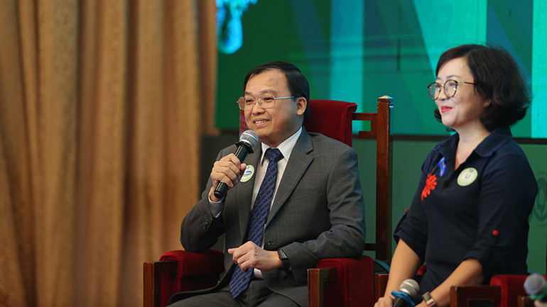 Ông Lê Thành Liêm, Giám đốc điều hành tài chính Vinamilk, chia sẻ về thực tế triển khai các chiến lược phát triển bền vững tại Vinamilk. Ông Lê Thành Liêm, Giám đốc điều hành tài chính Vinamilk, chia sẻ về thực tế triển khai các chiến lược phát triển bền vững tại Vinamilk.