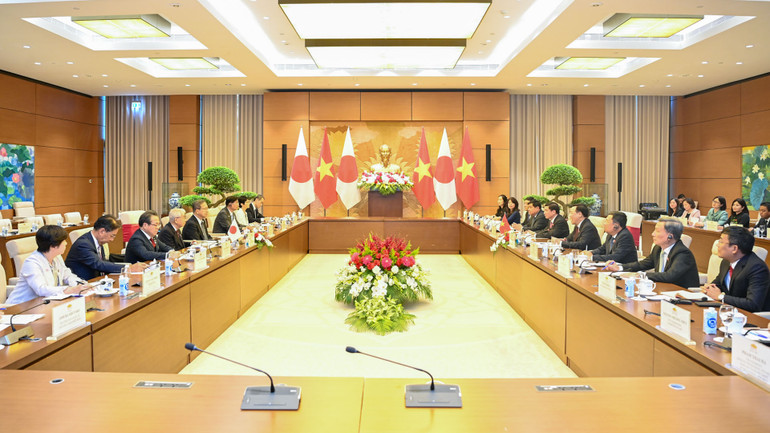 Quang cảnh buổi hội đàm tại Nhà Quốc hội.