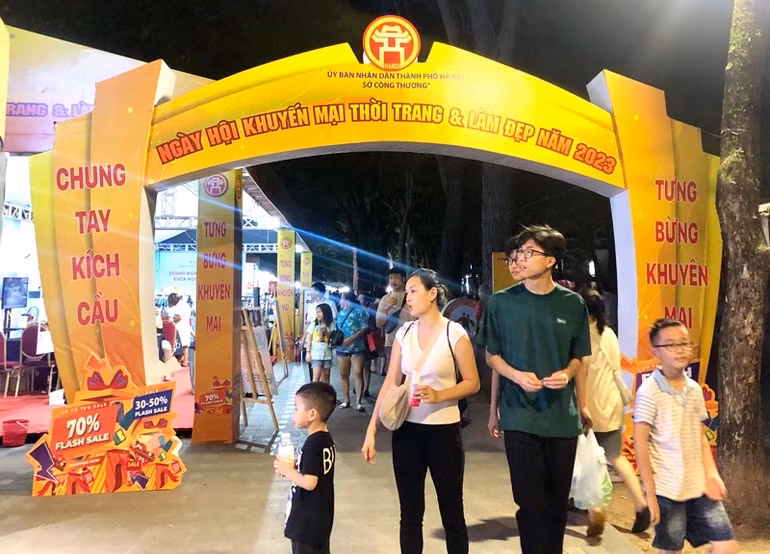 Sự kiện góp phần kích cầu tiêu dùng, hỗ trợ doanh nghiệp quảng bá thương hiệu.