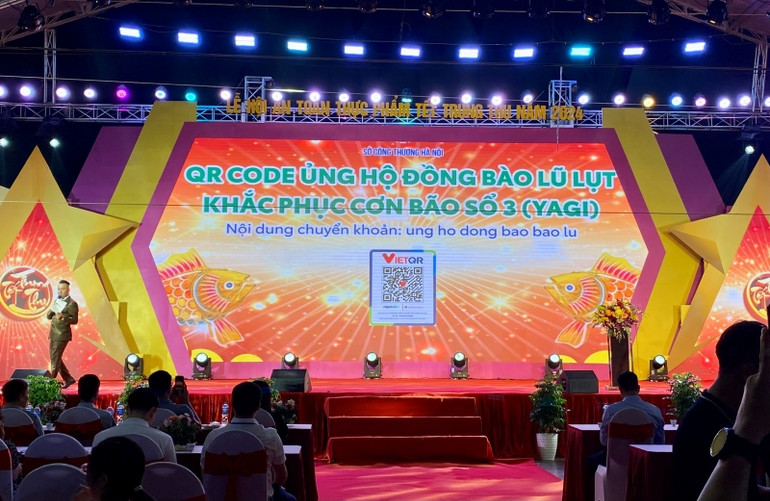 Hoạt động kêu gọi chung tay ủng hộ người dân khó khăn do cơn bão số 3 vừa qua.