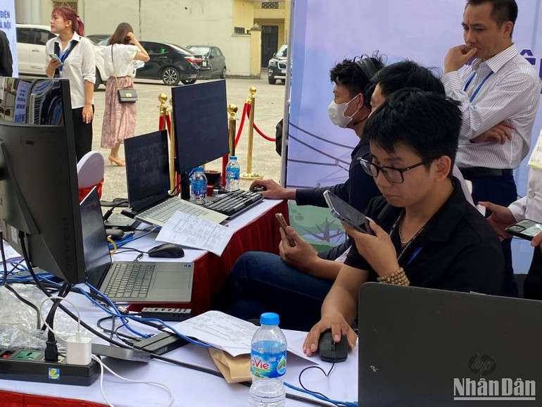 Thông tin liên lạc giữa các đơn vị được giữ thông suốt khi xảy ra sự cố mất điện diện rộng.