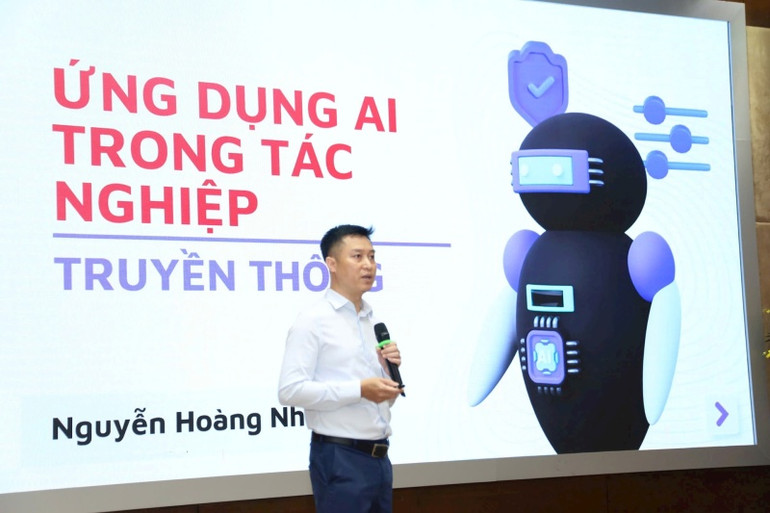 Phó Trưởng Ban Điện tử Báo Nhân Dân Nguyễn Hoàng Nhật chia sẻ về việc ứng dụng AI trong tác nghiệp báo chí. Phó Trưởng Ban Điện tử Báo Nhân Dân Nguyễn Hoàng Nhật chia sẻ về việc ứng dụng AI trong tác nghiệp báo chí.