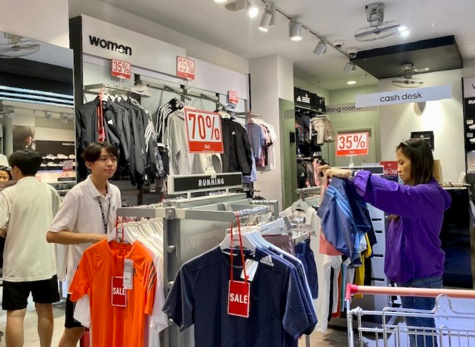 Sự kiện gắn với dịp giảm giá Black Friday đã góp phần kích cầu tiêu dùng dịp cuối năm.