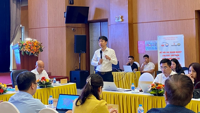 Đại diện các viện nghiên cứu, trường đại học trên địa bàn Hà Nội phát biểu tại hội nghị.