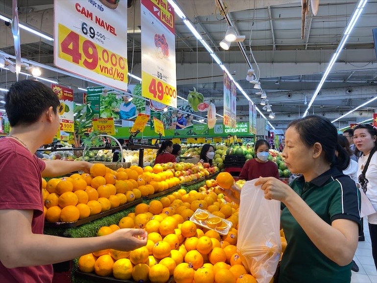 Tháng Khuyến mại Hà Nội góp phần quan trọng trong việc kích cầu tiêu dùng.