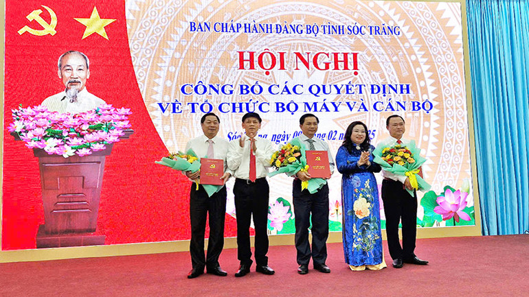 Công bố thành lập Đảng bộ Ủy ban nhân dân tỉnh Sóc Trăng