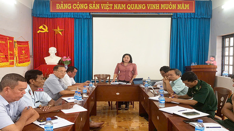 Tổ kiểm tra IUU thường xuyên cập nhật thông tin hoạt động đánh bắt trên biển.