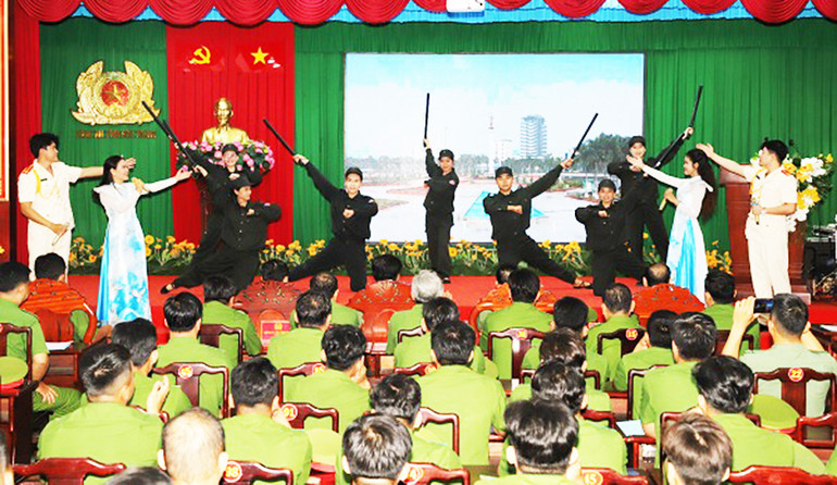 Cụm thi đua giao lưu văn hóa văn nghệ.