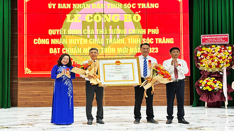 Châu Thành vừa được Thủ tướng Chính phủ công nhận là huyện nông thôn mới.