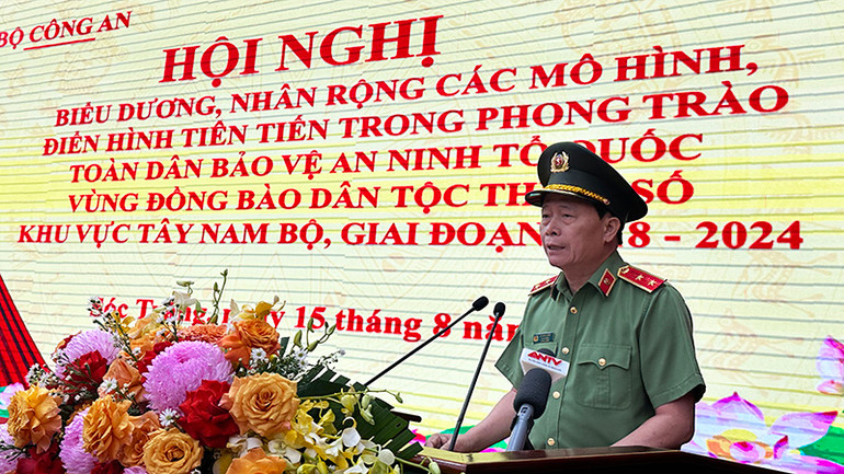 Trung tướng Lê Quốc Hùng, Thứ trưởng Công an - Trưởng Ban Chỉ đạo thực hiện Phong trào Toàn dân bảo vệ an ninh Tổ quốc Trung ương chỉ đạo hội nghị