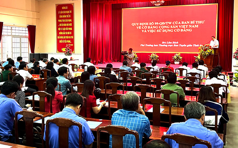 Quang cảnh hội nghị.