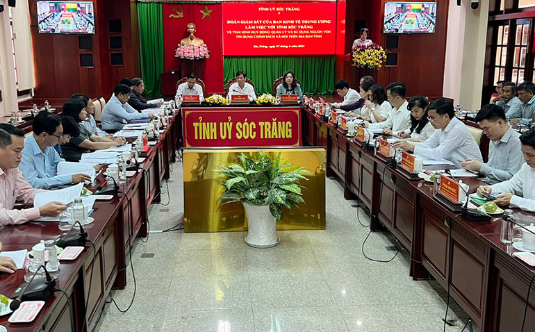 Buổi giám sát của Ban Kinh tế Trung ương tại tỉnh Sóc Trăng.