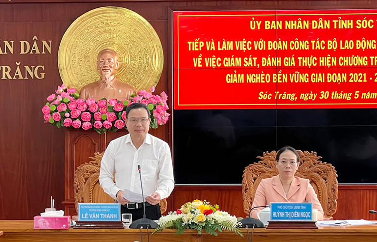 Thứ trưởng Lê Văn Thanh phát biểu tại buổi làm việc.