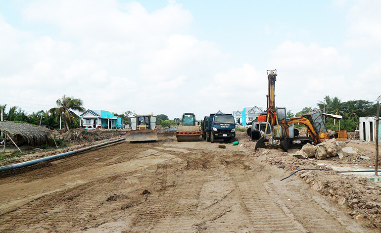 Các dự án cao tốc ở đồng bằng sông Cửu Long đang thiếu cát san lắp công trình.
