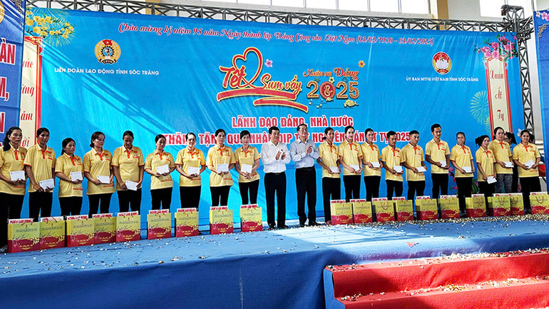 Phó Chủ tịch Quốc hội Nguyễn Đức Hải thăm, tặng quà Tết tại Sóc Trăng ảnh 2