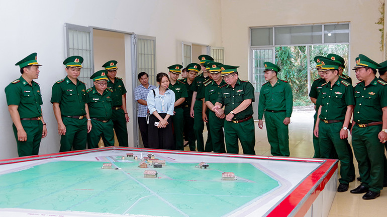 Tham quan, sinh hoạt truyền thống cách mạng tại Khu căn cứ Tỉnh ủy - Di tích Lịch sử cách mạng cấp quốc gia.