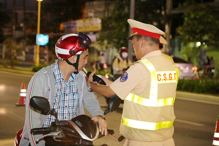 Lực lượng chức năng sẽ thường xuyên thay đổi phương thức kiểm soát nồng độ cồn.