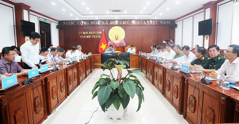 Các bên liên quan đạt thỏa thuận phối hợp bảo đảm tiến độ dự án kéo điện cho Côn Đảo.