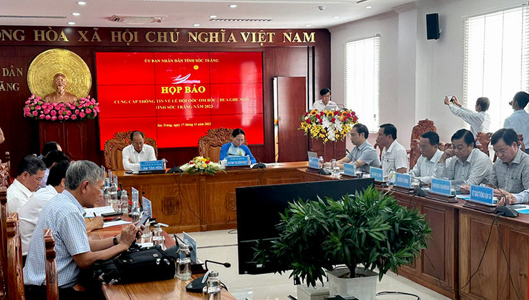 Lễ hội Oóc Om Bóc-Đua ghe Ngo tỉnh Sóc Trăng năm 2023 diễn ra trong 3 ngày ảnh 1