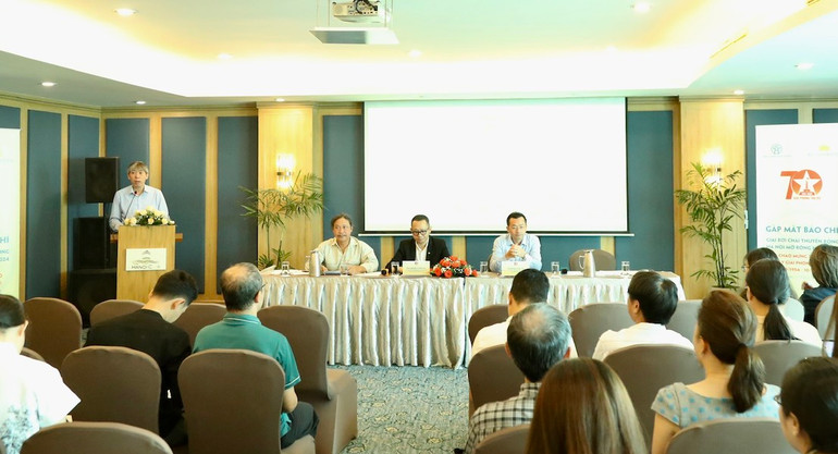 Đại diện Ban tổ chức giới thiệu nội dung thi đấu của Giải.