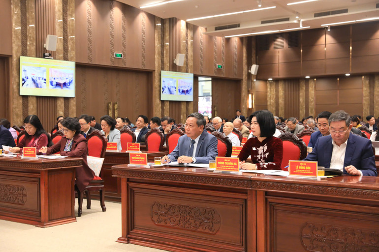 Các đại biểu tham gia Hội nghị.