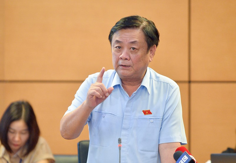 Đại biểu Lê Minh Hoan - Đoàn đại biểu Quốc hội tỉnh Đồng Tháp phát biểu thảo luận. Đại biểu Lê Minh Hoan - Đoàn đại biểu Quốc hội tỉnh Đồng Tháp phát biểu thảo luận.