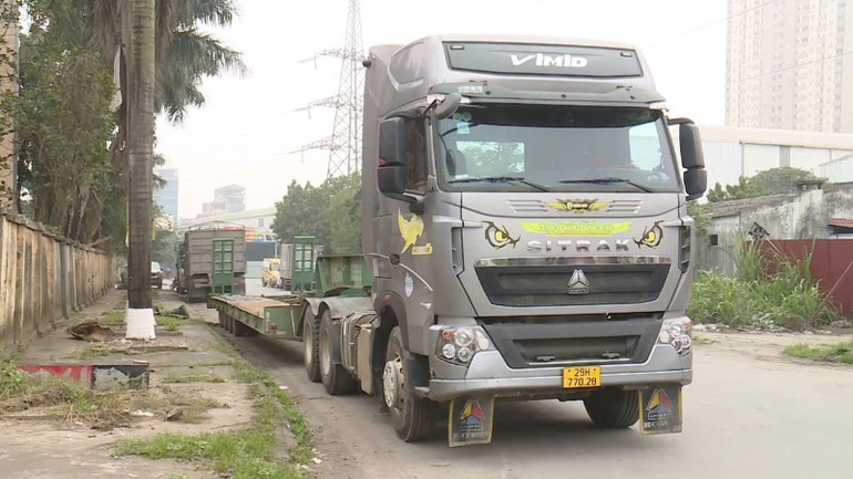 Các phương tiện quá khổ, quá tải phải tiến hành kiểm định bên ngoài cơ sở đăng kiểm.