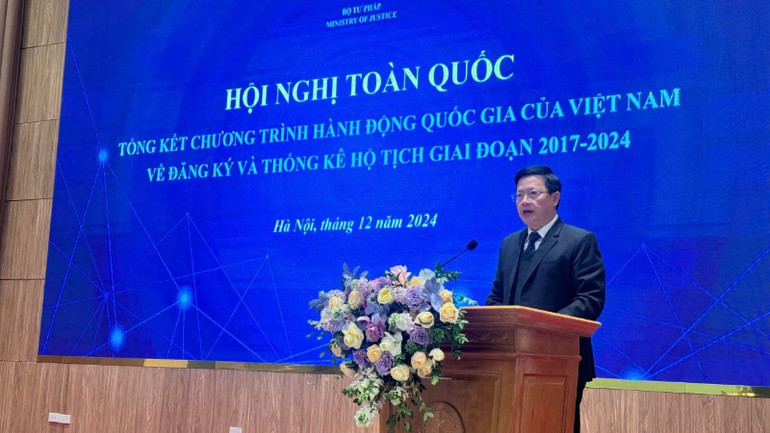 Thứ trưởng Tư pháp Mai Lương Khôi phát biểu. (Ảnh: TRUNG HƯNG)