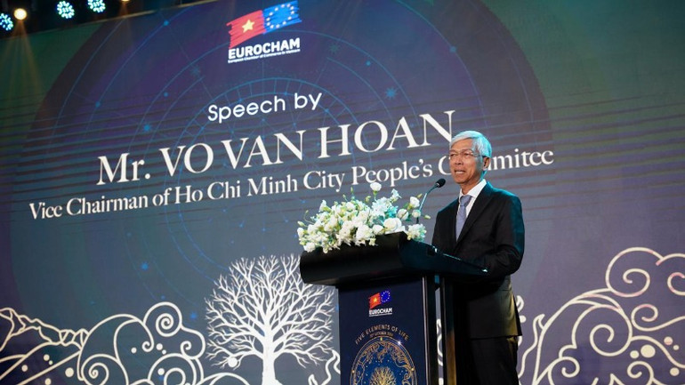 Ông Võ Văn Hoan, Phó Chủ tịch UBND Thành phố Hồ Chí Minh phát biểu. Ông Võ Văn Hoan, Phó Chủ tịch UBND Thành phố Hồ Chí Minh phát biểu.