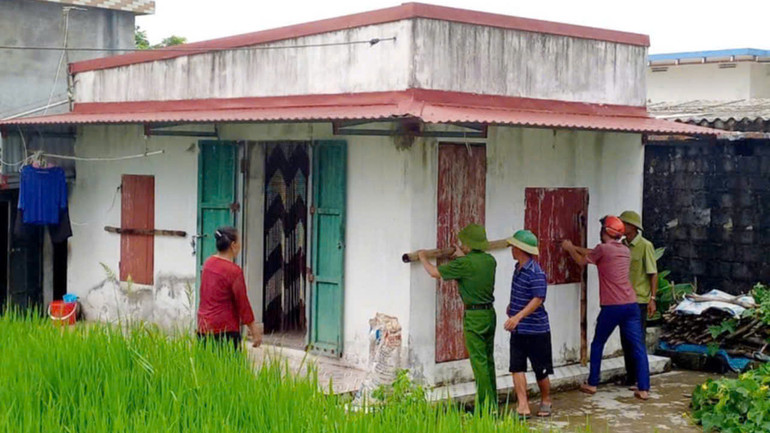 [Live] Bão số 3 di chuyển về phía Tây Bắc Bộ và suy yếu thành áp thấp nhiệt đới ảnh 123