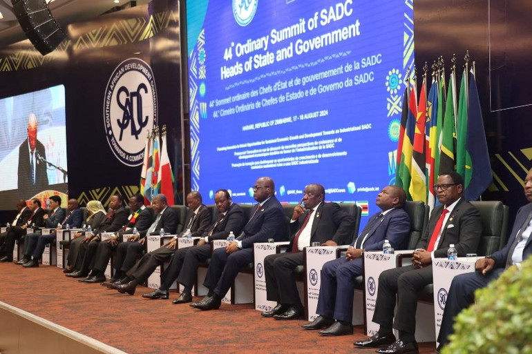 Các nhà lãnh đạo SADC tại Hội nghị thượng đỉnh SADC lần thứ 44 diễn ra ở thủ đô Harare của Zimbabwe ngày 17/8. (Ảnh: The Herald)