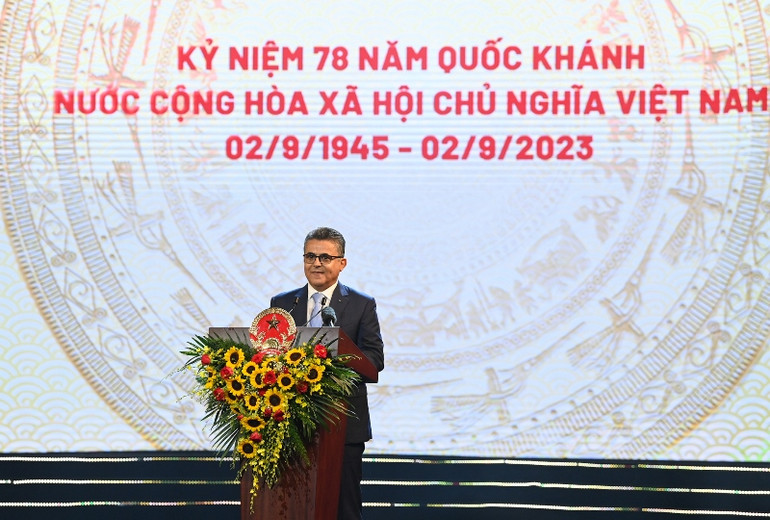 Ông Saadi Salama, Đại sứ Palestine tại Việt Nam, Trưởng đoàn Ngoại giao, phát biểu tại lễ kỷ niệm. (Ảnh: DUY LINH)