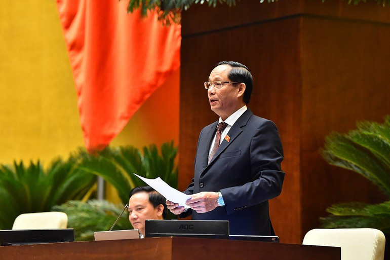 Phó Chủ tịch Quốc hội Trần Quang Phương phát biểu kết luận phiên chất vấn đối với lĩnh vực nội vụ. (Ảnh: THỦY NGUYÊN)