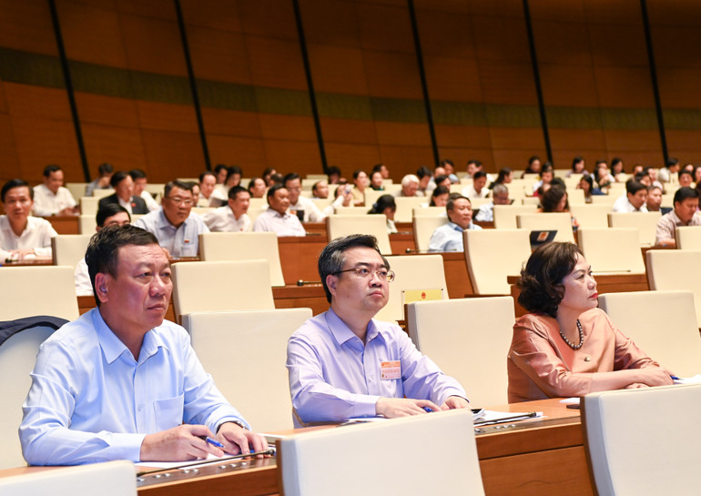 Các thành viên Chính phủ dự phiên họp của Quốc hội, chiều 31/10. (Ảnh: DUY LINH)