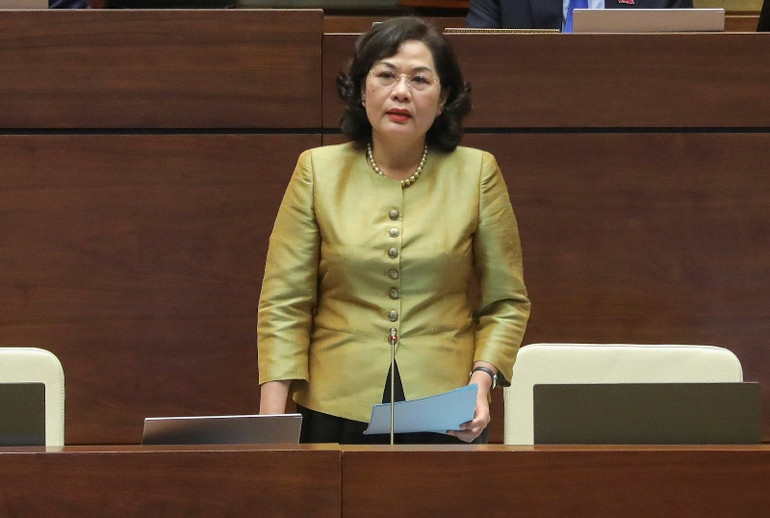 Thống đốc Ngân hàng Nhà nước Nguyễn Thị Hồng phát biểu tiếp thu, giải trình, làm rõ một số vấn đề đại biểu Quốc hội nêu. (Ảnh: DUY LINH)