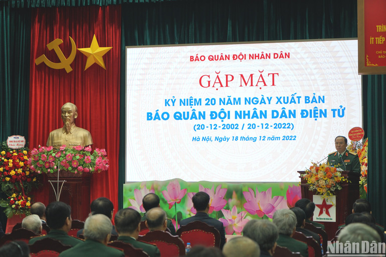 Quang cảnh lễ kỷ niệm. (Ảnh: TRUNG HƯNG)