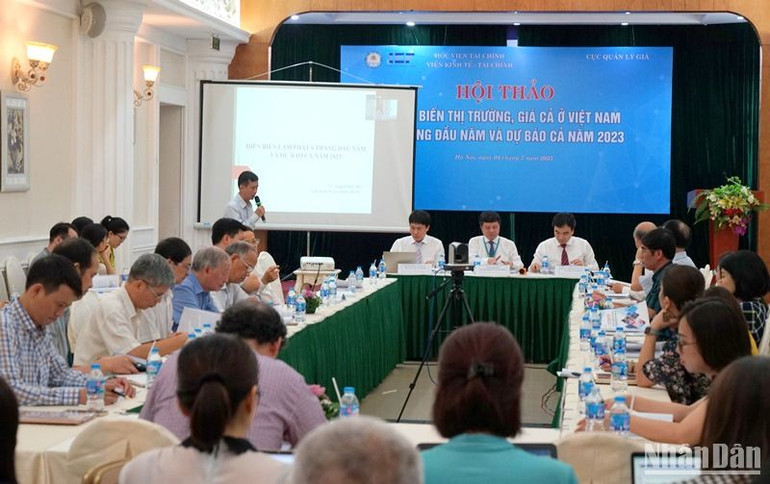 Quang cảnh hội thảo. (Ảnh: TRUNG HƯNG)