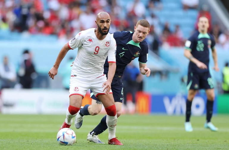 Dù vượt trội về thế trận, Tunisia lại tỏ ra bế tắc trước hàng thủ chặt chẽ của Australia. (Ảnh: FIFA)