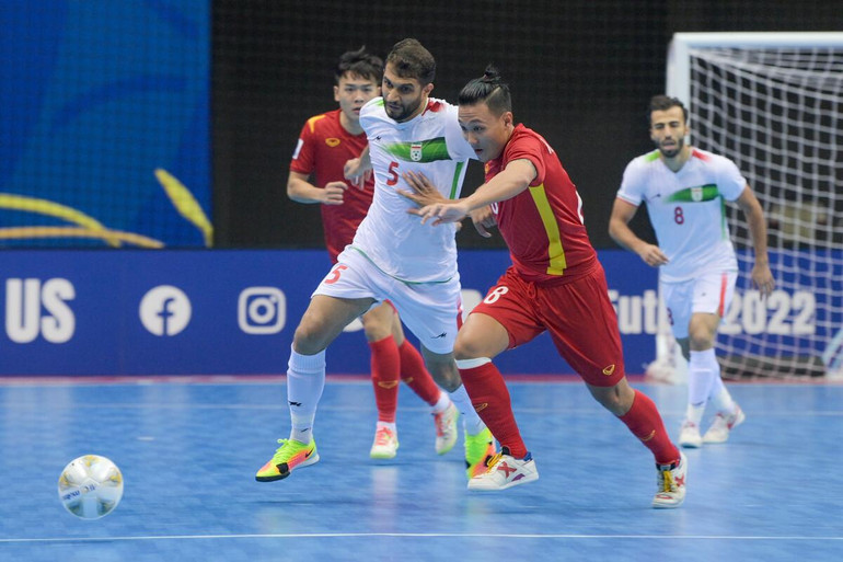 Dù rất nỗ lực nhưng trước đối thủ quá vượt trội, đội tuyển futsal Việt Nam đã không thể tạo bất ngờ. (Ảnh: AFC)