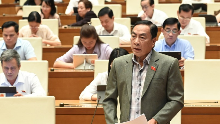 Đại biểu Phạm Văn Hòa (Đồng Tháp) phát biểu. (Ảnh: BÙI GIANG)