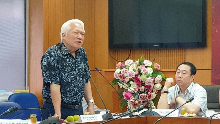 Đại biểu Quốc hội, PGS, TS Nguyễn Chu Hồi phát biểu. (Ảnh: TRUNG HƯNG)