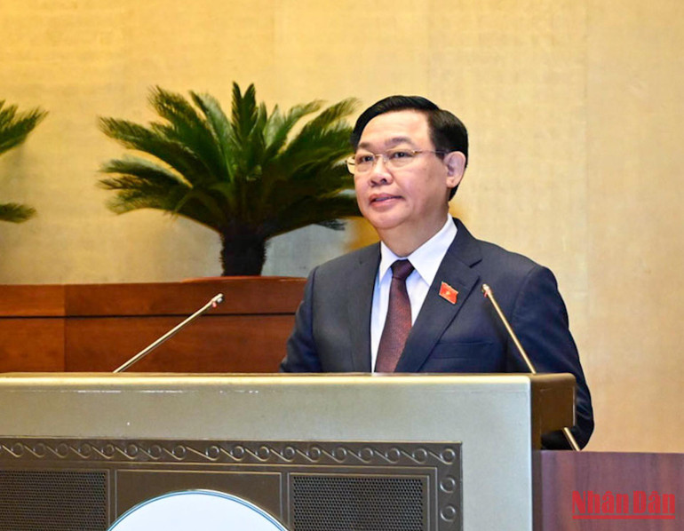 Chủ tịch Quốc hội Vương Đình Huệ phát biểu khai mạc Kỳ họp thứ 4, Quốc hội khóa XV. Ảnh: DUY LINH